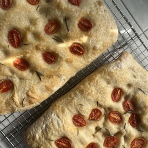Cherry Tomatoes + Herbs Focaccia Sourdough Bread - Recoge @ Punto de Entrega Sábado, 13. Junio